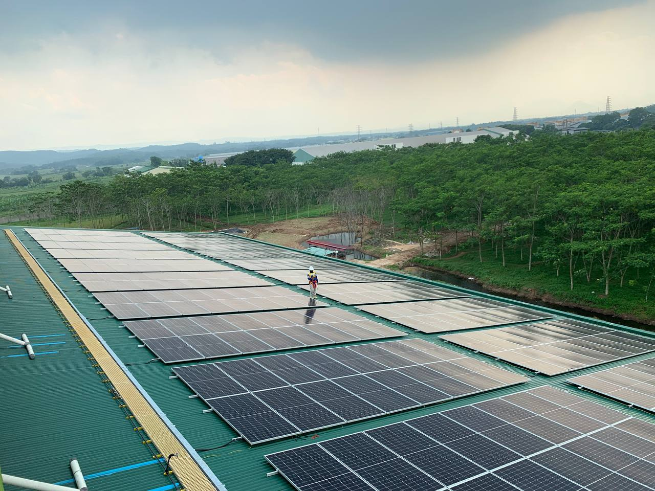 Perbandingan Lengkap Seaward PV150, PV200, dan HT Instruments PV Checks untuk Pengujian Solar PV